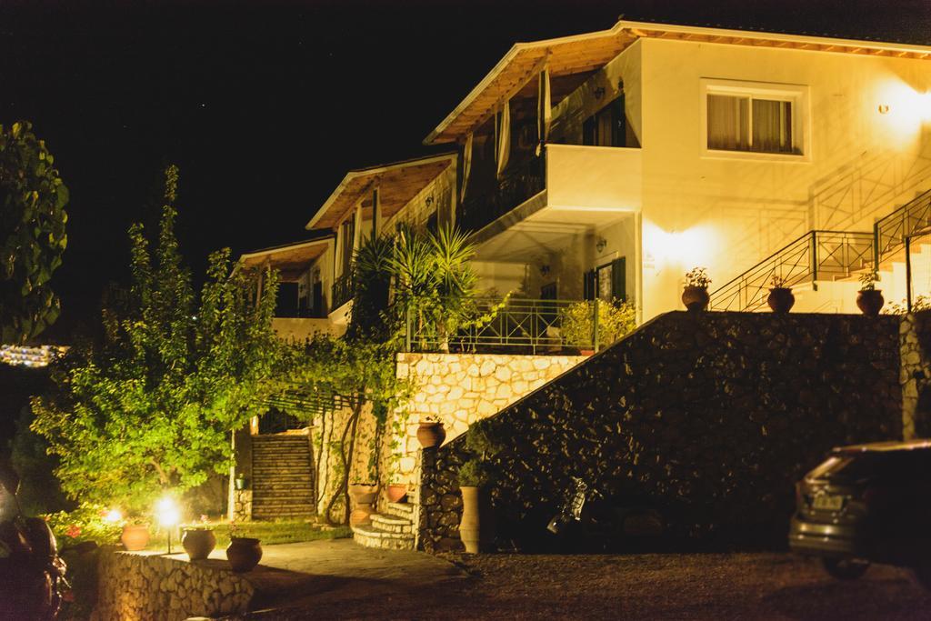 Althea Studios Lefkada Ayios Nikitas Bagian luar foto